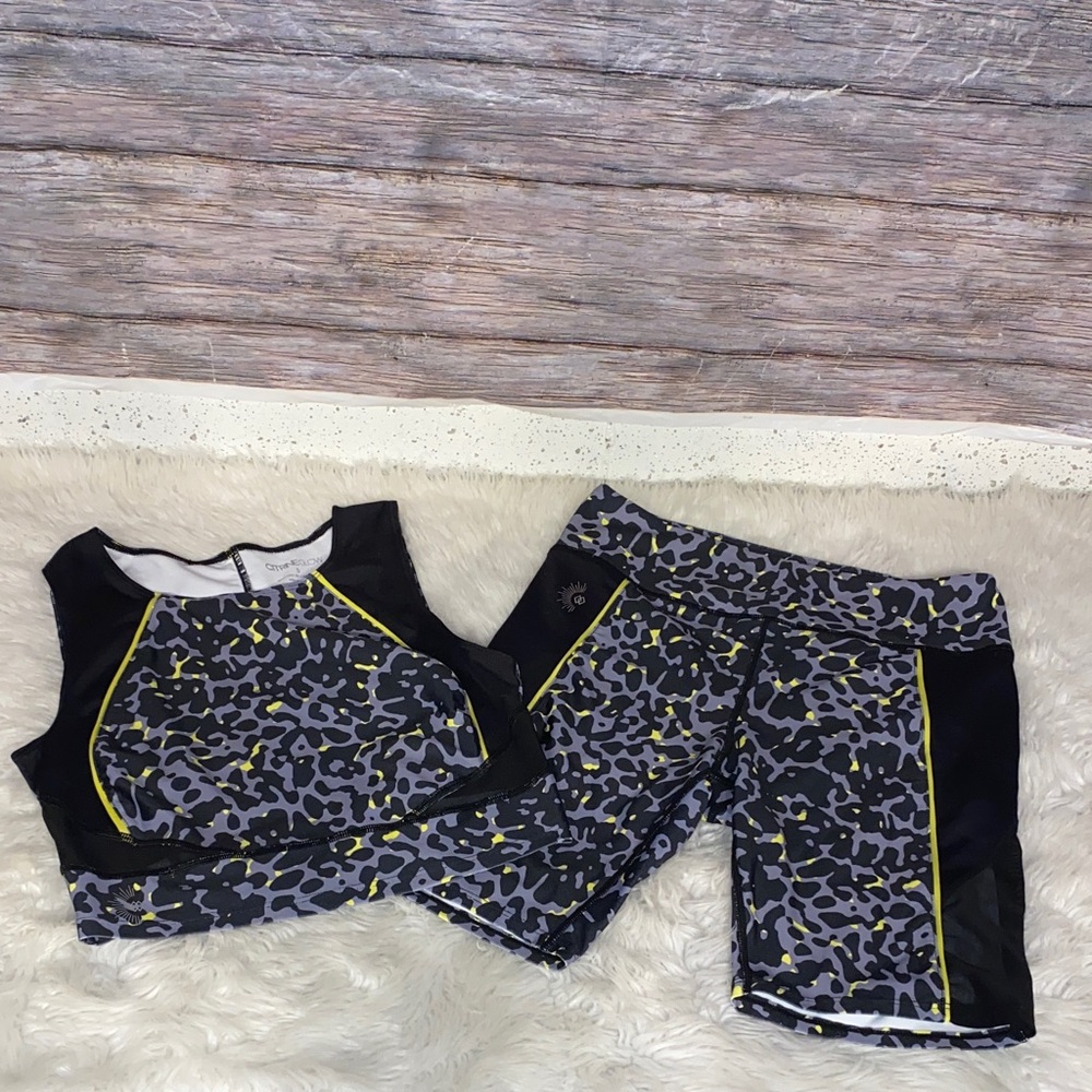 Citrine Glow Black and Gray Leopard Print & Mesh Detail Activewear Set